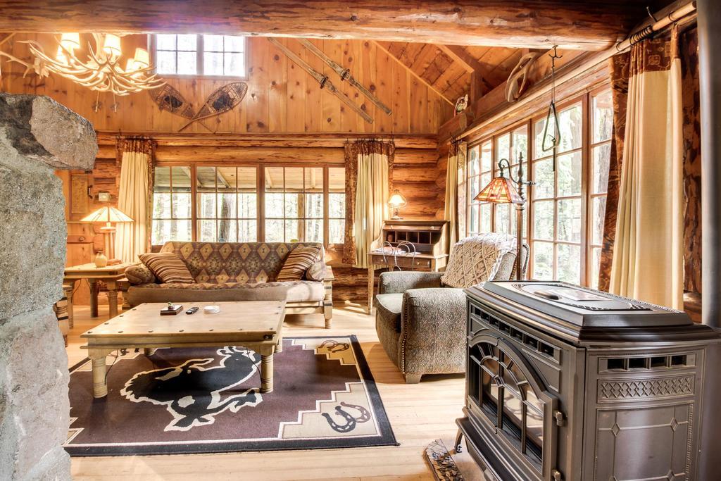 Zoe'S Log Cabin Welches Extérieur photo